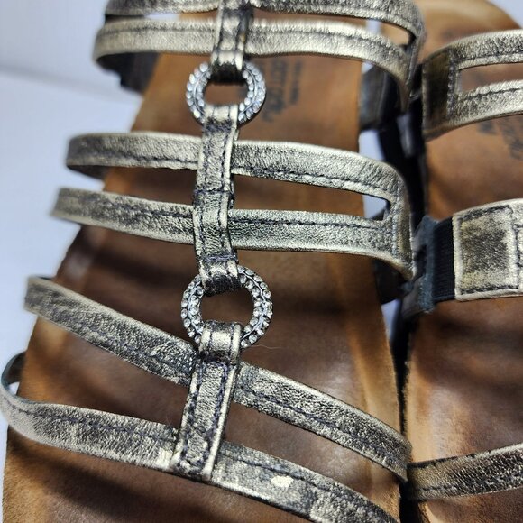 Naot Womens 8 Metallic Strappy Leather Sandals Size 39 Rhinestone rings - Picture 2 of 10